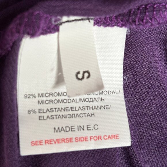 Conquista Batwing Shirt in Purple with Faux Leather Trim - Picture 7 of 8